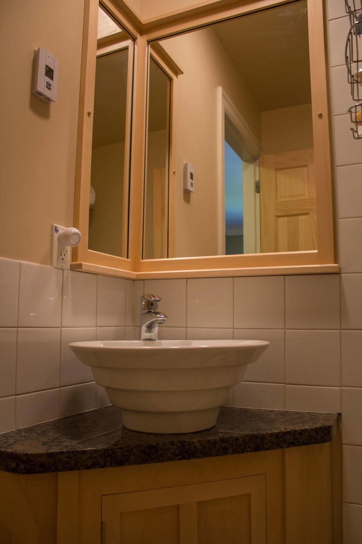 Genelle House B&B Guest House Екстер'єр фото
