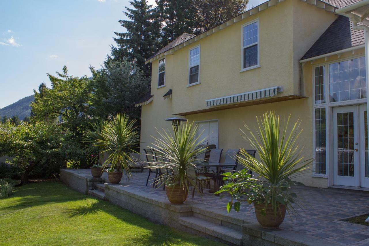 Genelle House B&B Guest House Екстер'єр фото